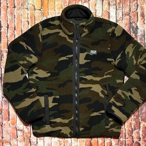 Hollister Camouflage Fleece